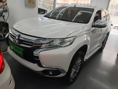 Mitsubishi Pajero · 2018 год