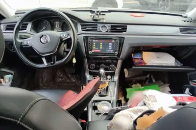 Volkswagen Passat 2016, 45100 км, за 7978 USD - фото 10