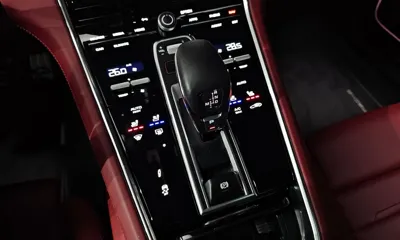 Porsche Panamera 2023, 15650 км, за 85430.39 USD - фото 9