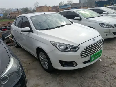 Ford Escort 2015, 110300 км, за 4801 USD - фото 6