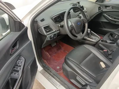 Ford Escort 2015, 110300 км, за 4801 USD - фото 22