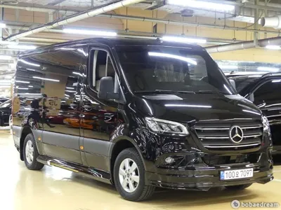 Mercedes-Benz Sprinter 2023, 61800 км, за 63752.33 USD