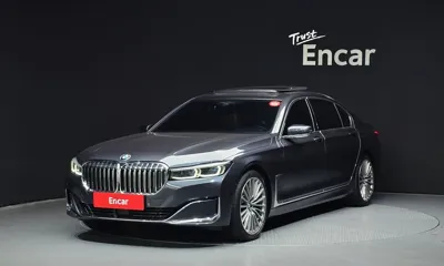 BMW 7-Series · 2020 год