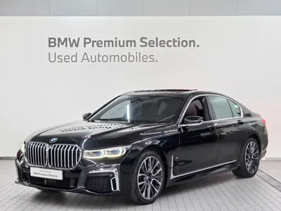 BMW 7-Series · 2021 год