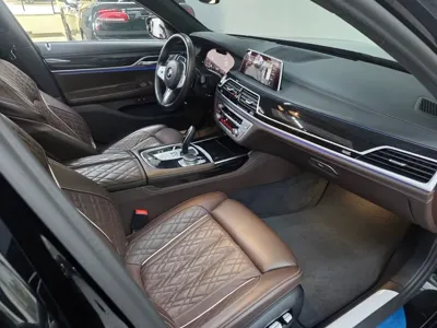 BMW 7-Series 2021, 107880 км, за 30076.7 USD - фото 13
