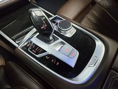 BMW 7-Series 2021, 107880 км, за 30076.7 USD - фото 15
