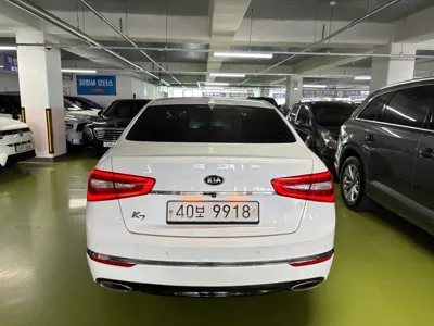 Kia K7 2015, 162130 км, за 4543.98 USD