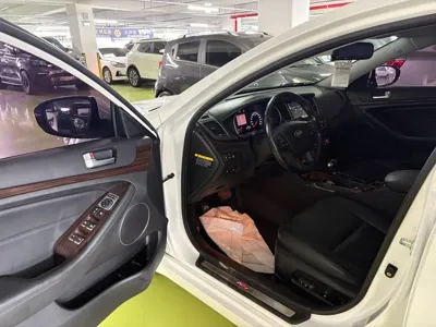 Kia K7 2015, 162130 км, за 4543.98 USD - фото 10