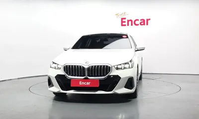 BMW 5-Series 2024, 26246 км, за 38670.04 USD