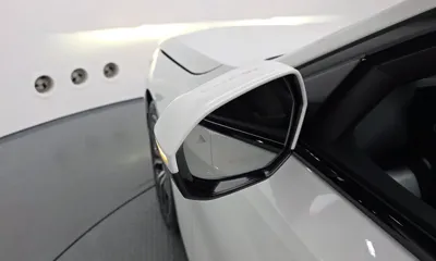 BMW 5-Series 2024, 26246 км, за 38670.04 USD - фото 29