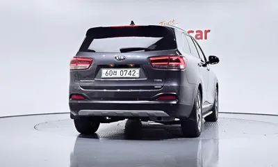 Kia Sorento 2016, 127309 км, за 7586.7 USD