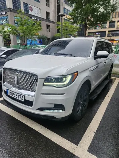 Lincoln Navigator 2022, 20000 км, за 50340.26 USD