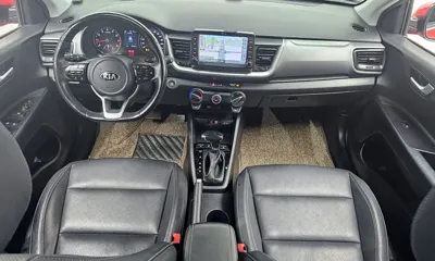 Kia Stonic 2019, 64038 км, за 6937.56 USD - фото 7