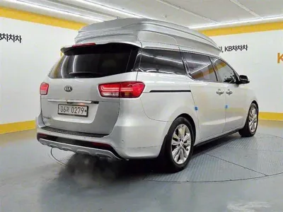 Kia Canival 2016, 133160 км, за 8262.83 USD