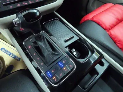 Kia Canival 2016, 133160 км, за 8262.83 USD - фото 10