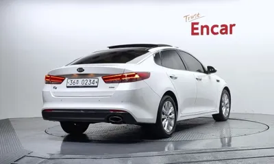 Kia K5 2016, 89075 км, за 6182.58 USD