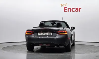 Fiat 124 2017, 64543 км, за 15659.07 USD