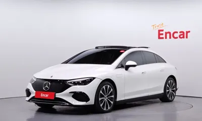 Mercedes-Benz EQE · 2023 год