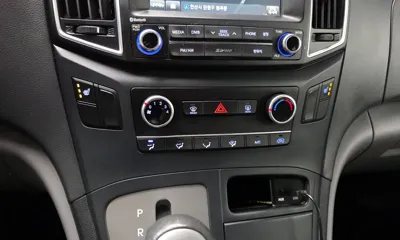 Hyundai Starex 2018, 184990 км, за 4883.76 USD - фото 17