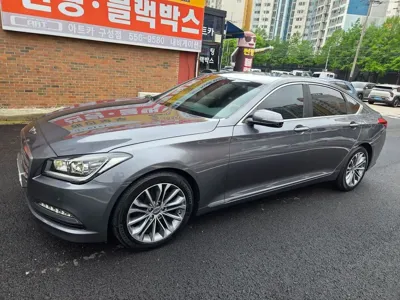 Hyundai Genesis 2014, 136791 км, за 4869.01 USD