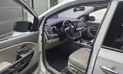 Kia Canival 2016, 153226 км, за 6236.05 USD - фото 10