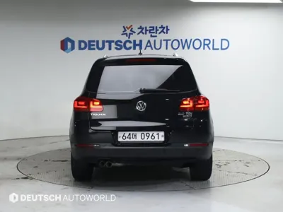 Volkswagen Tiguan 2016, 243534 км, за 6498.62 USD