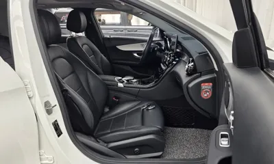 Mercedes-Benz C-Class 2018, 111765 км, за 9897.76 USD - фото 11