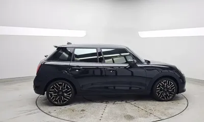 MINI Cooper 2025, 9858 км, за 21423.45 USD
