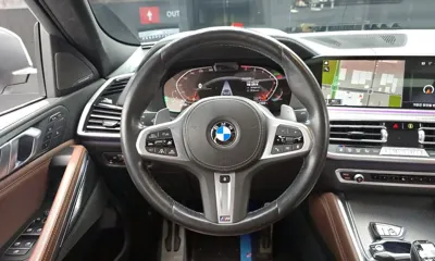 BMW X6 2023, 55322 км, за 46571.18 USD - фото 13