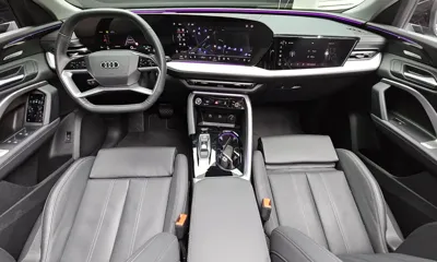 Audi Q5 2025, 6833 км, за 49576.98 USD - фото 7