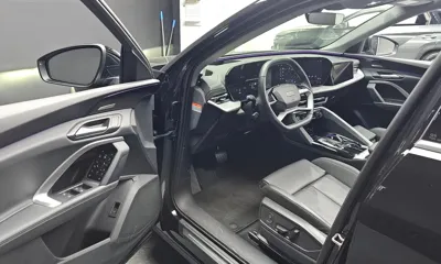 Audi Q5 2025, 6833 км, за 49576.98 USD - фото 10
