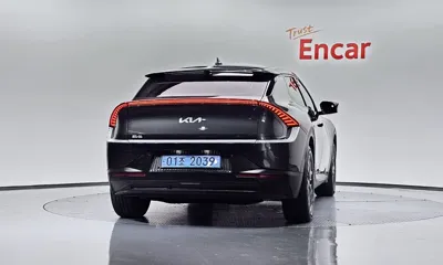 Kia EV6 2023, 54477 км, за 21333.86 USD