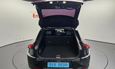 Kia EV6 2023, 54477 км, за 21172.65 USD - фото 31