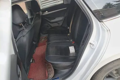 Volkswagen Lavida 2023, 26200 км, за 9057 USD - фото 17