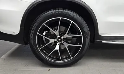 Mercedes-Benz GLC-Class 2021, 93297 км, за 27361.58 USD