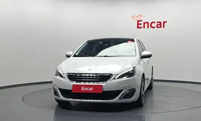 Peugeot 308 2015, 128225 км, за 3577.94 USD