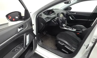 Peugeot 308 2015, 128225 км, за 3575.37 USD - фото 10