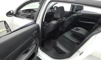 Peugeot 308 2015, 128225 км, за 3575.37 USD - фото 11