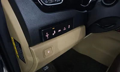 Kia Canival 2017, 132220 км, за 8126.86 USD - фото 16