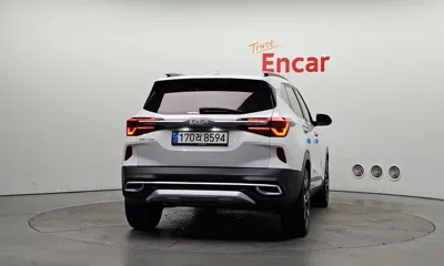 Kia Seltos 2023, 27580 км, за 14911.76 USD