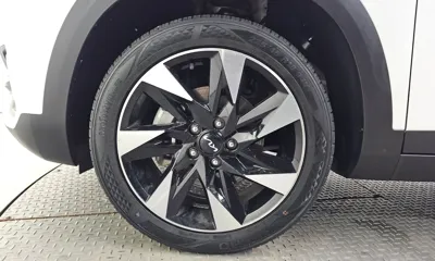 Kia Seltos 2023, 27580 км, за 14911.76 USD