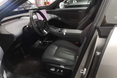 Xiaomi Auto YU7 2025, 18000 км, за 38704 USD - фото 19