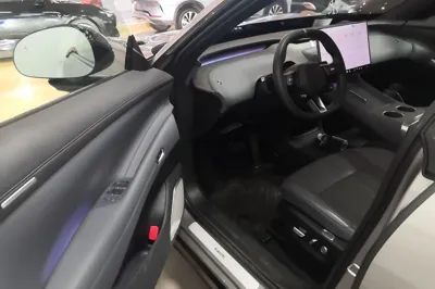 Xiaomi Auto YU7 2025, 18000 км, за 38704 USD - фото 20