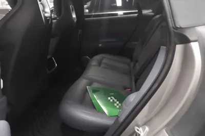 Xiaomi Auto YU7 2025, 18000 км, за 38704 USD - фото 21