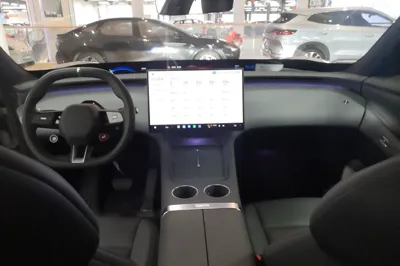 Xiaomi Auto YU7 2025, 18000 км, за 38704 USD - фото 23