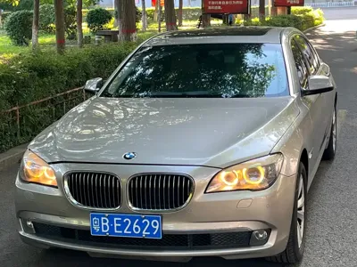 BMW 7 Series · 2011 год