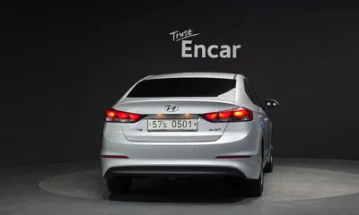 Hyundai Avante 2016, 227225 км, за 3843.65 USD