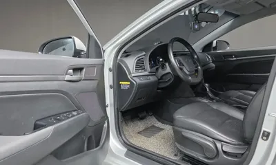 Hyundai Avante 2016, 227225 км, за 3843.65 USD - фото 11