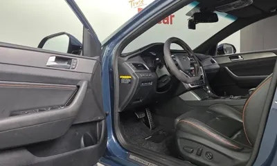 Hyundai Sonata 2015, 117356 км, за 6937.56 USD - фото 12