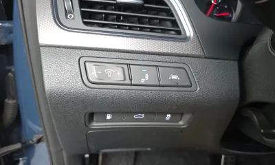 Hyundai Sonata 2015, 117356 км, за 6937.56 USD - фото 13